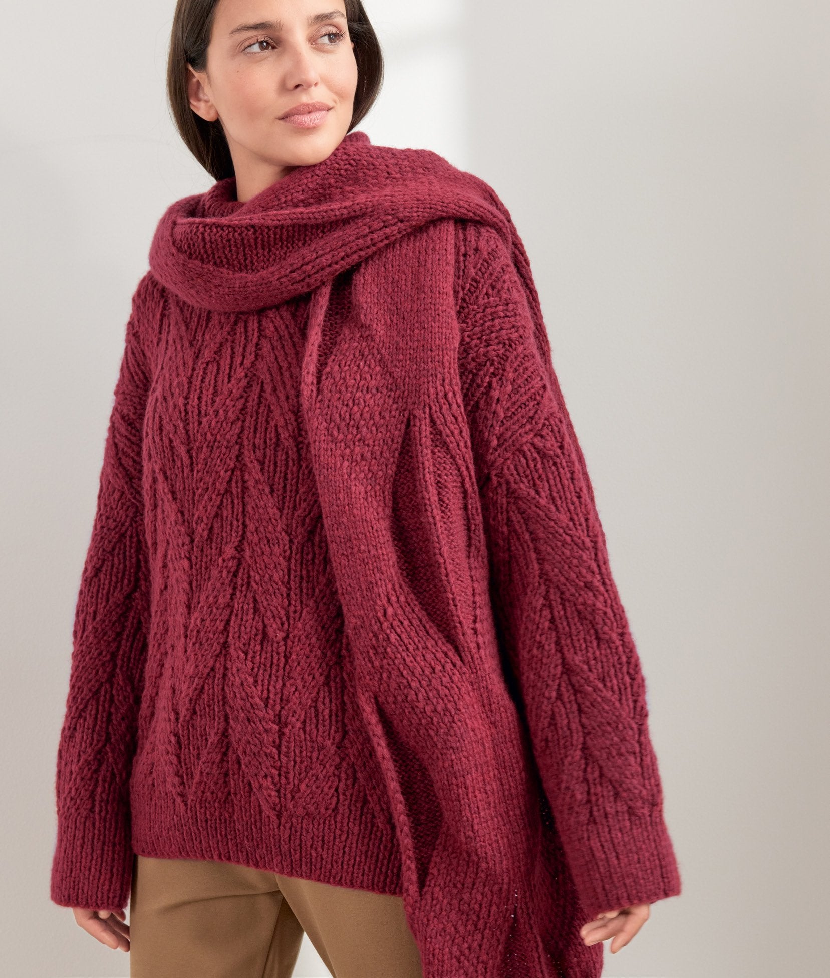 PULLOVER · SPUMA