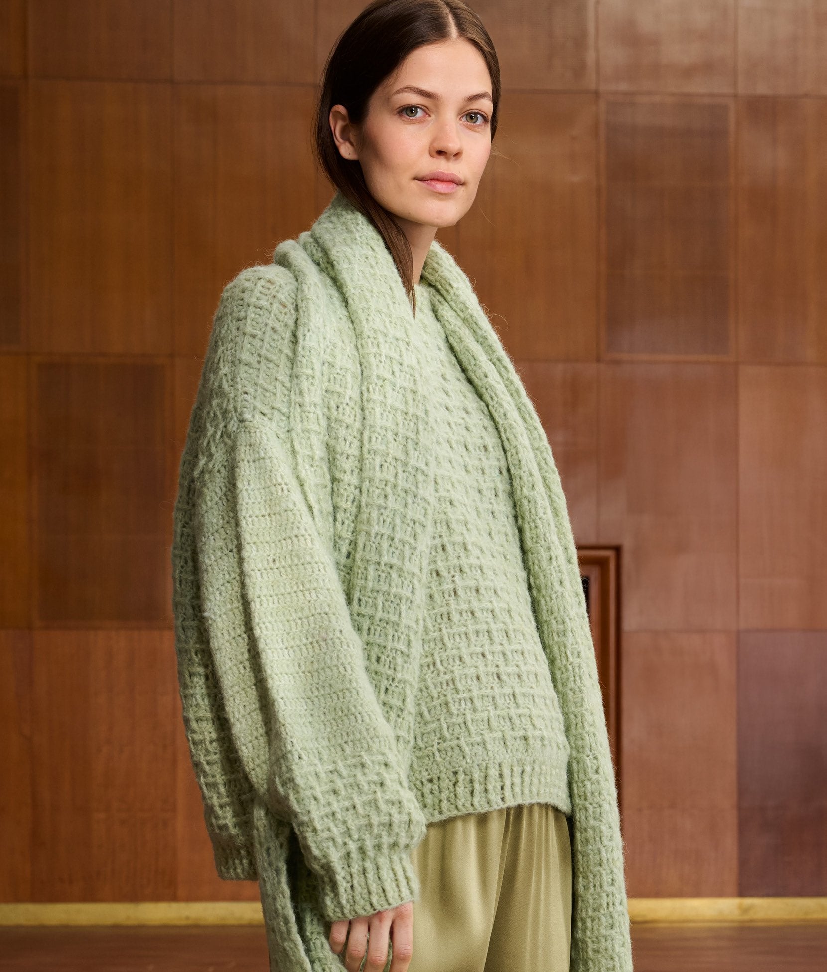 PULLOVER · AIRY