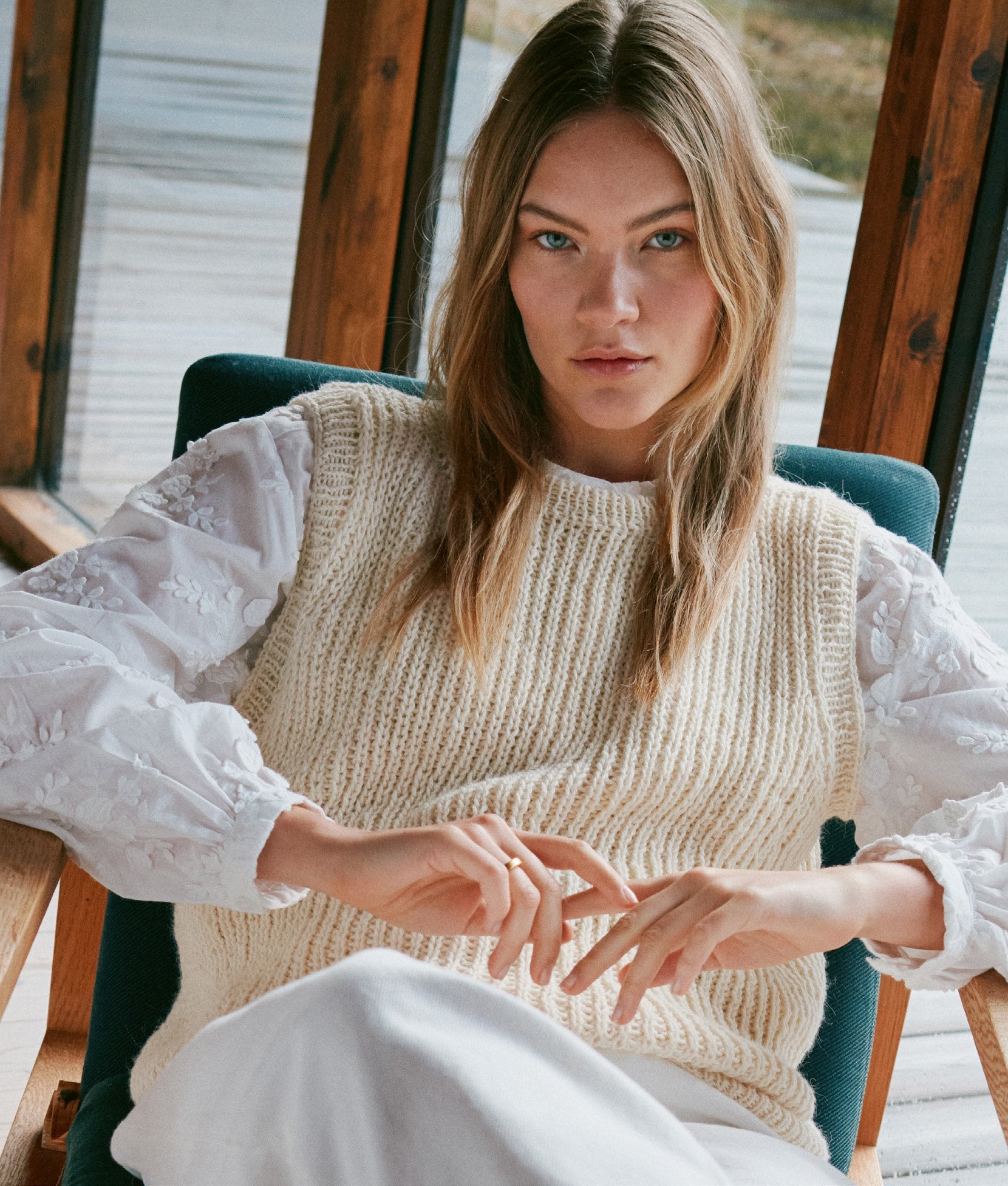 PULLUNDER · CARA