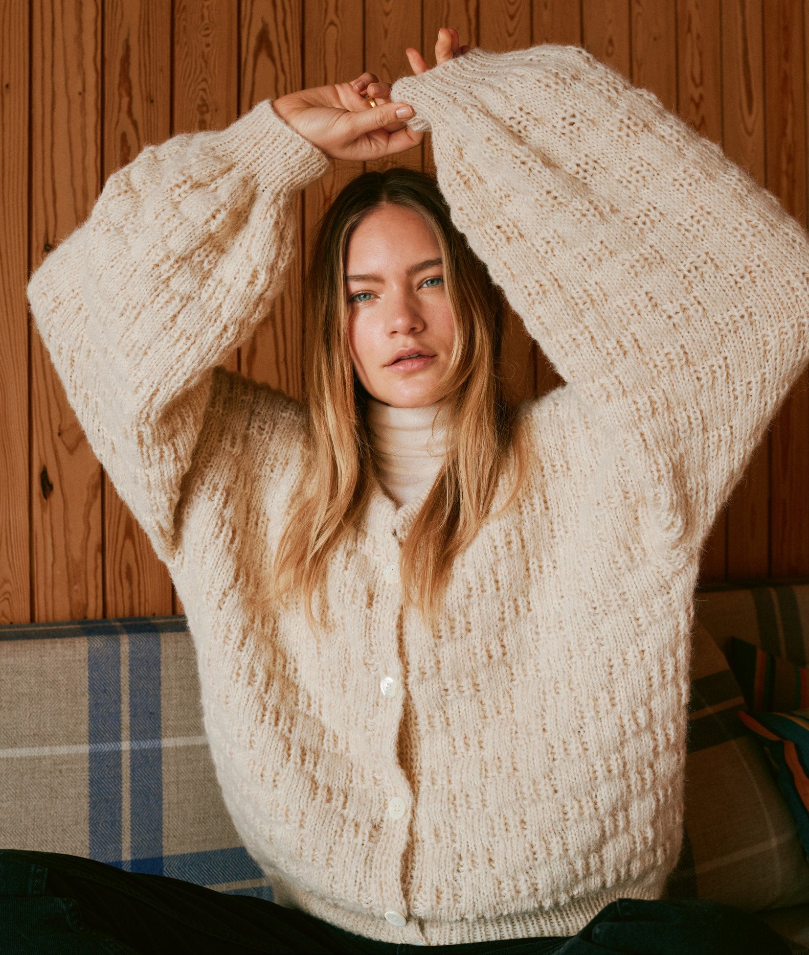 Cardigan · Natural Alpaca Pelo