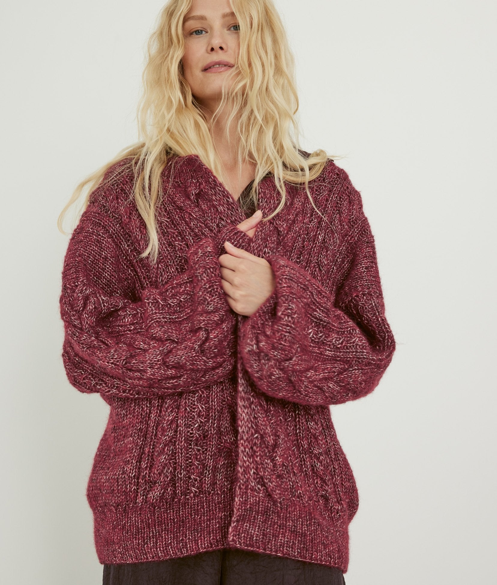CARDIGAN · NATURAL ALPACA PELO