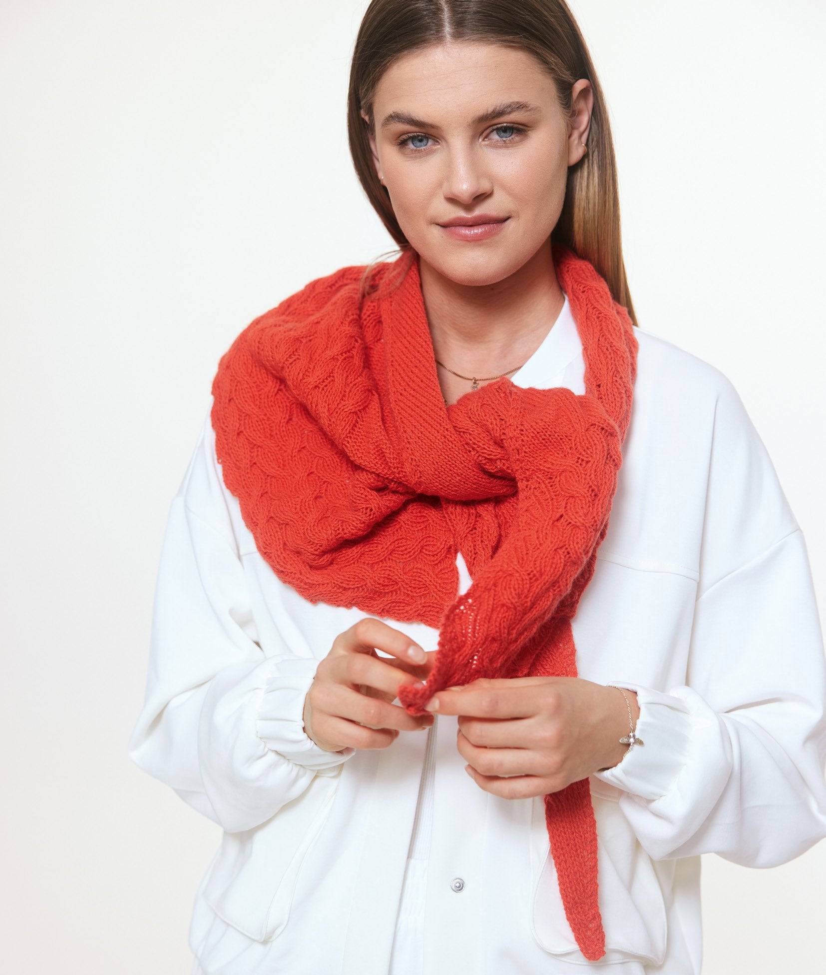 DREIECKSTUCH · CASHMERE PURE