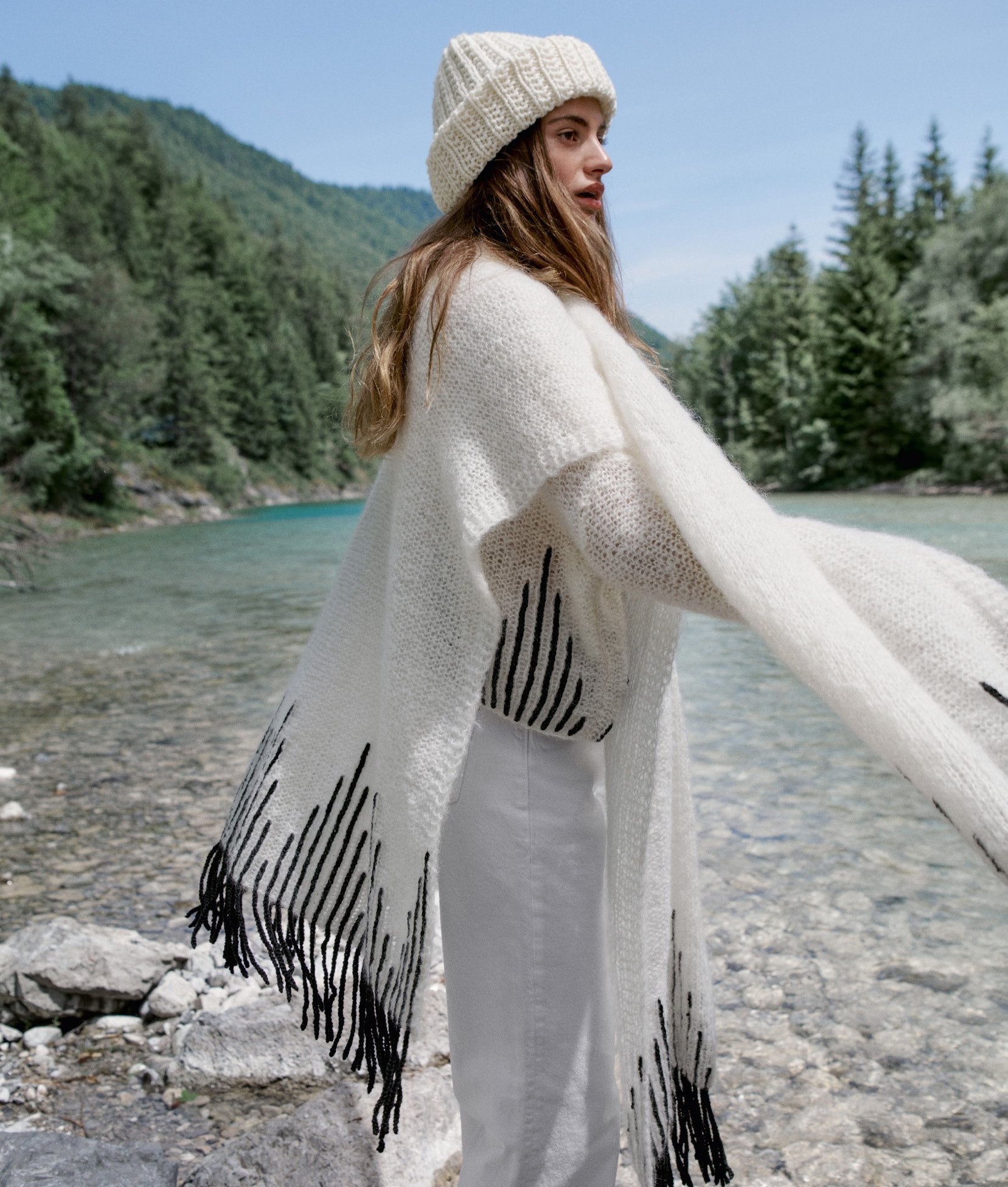 CAPE · MOHAIR MODA & COOL MERINO