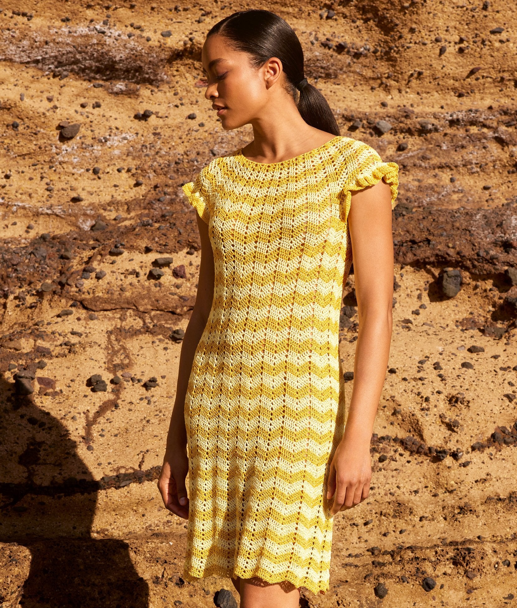HÄKELKLEID · FILO PAILLETTES