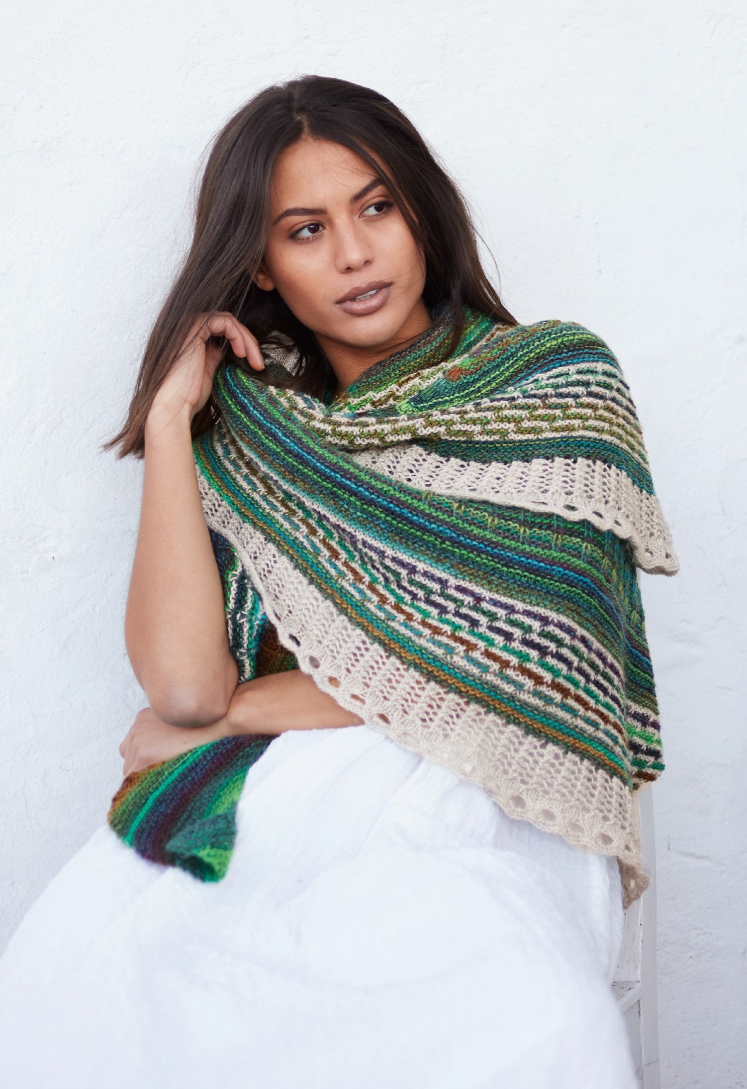 SICHELFÖRMIGES TUCH · COLORISSIMO & ECOPUNO