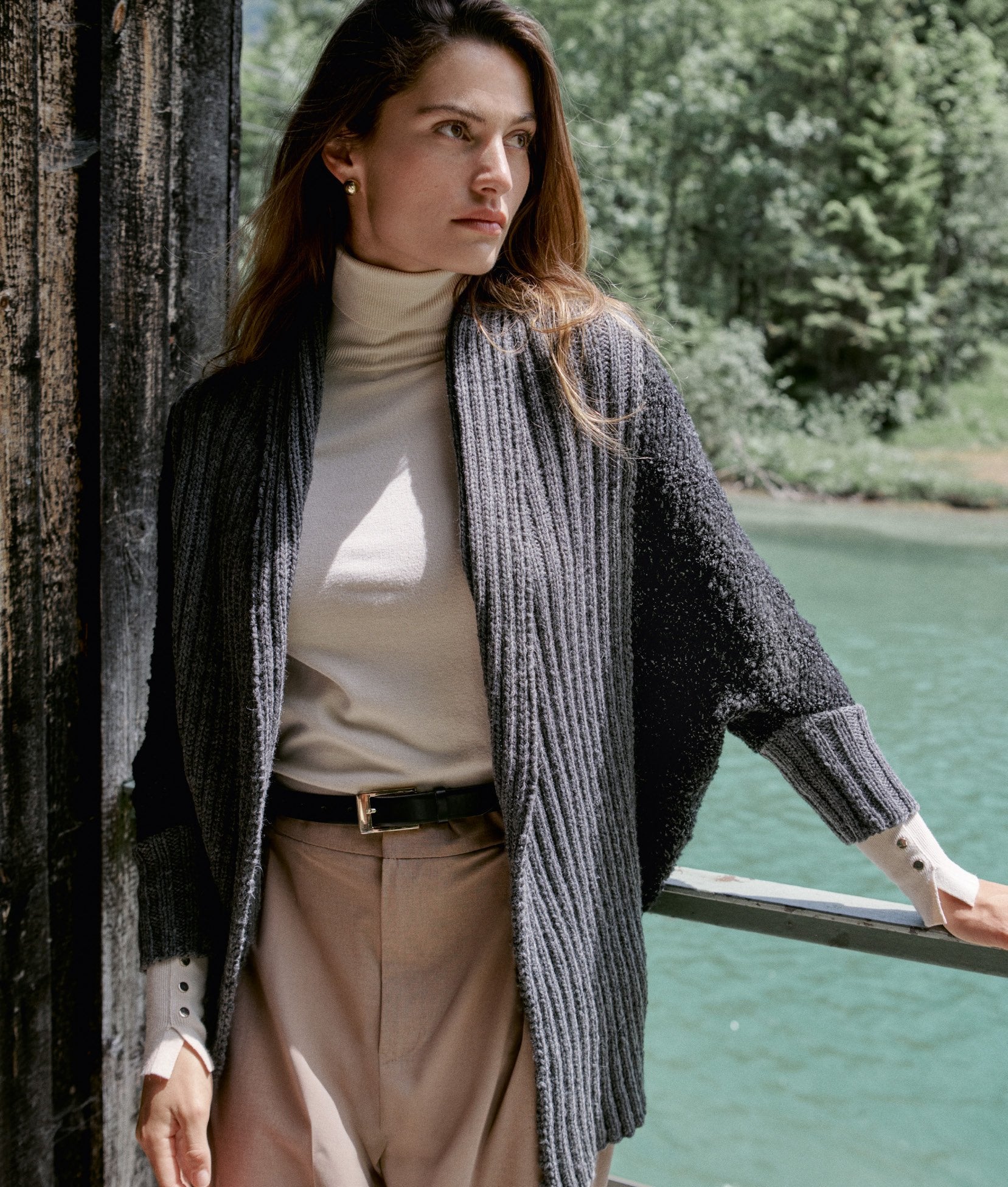 PONCHO-CARDIGAN · COOL MERINO & COCCO