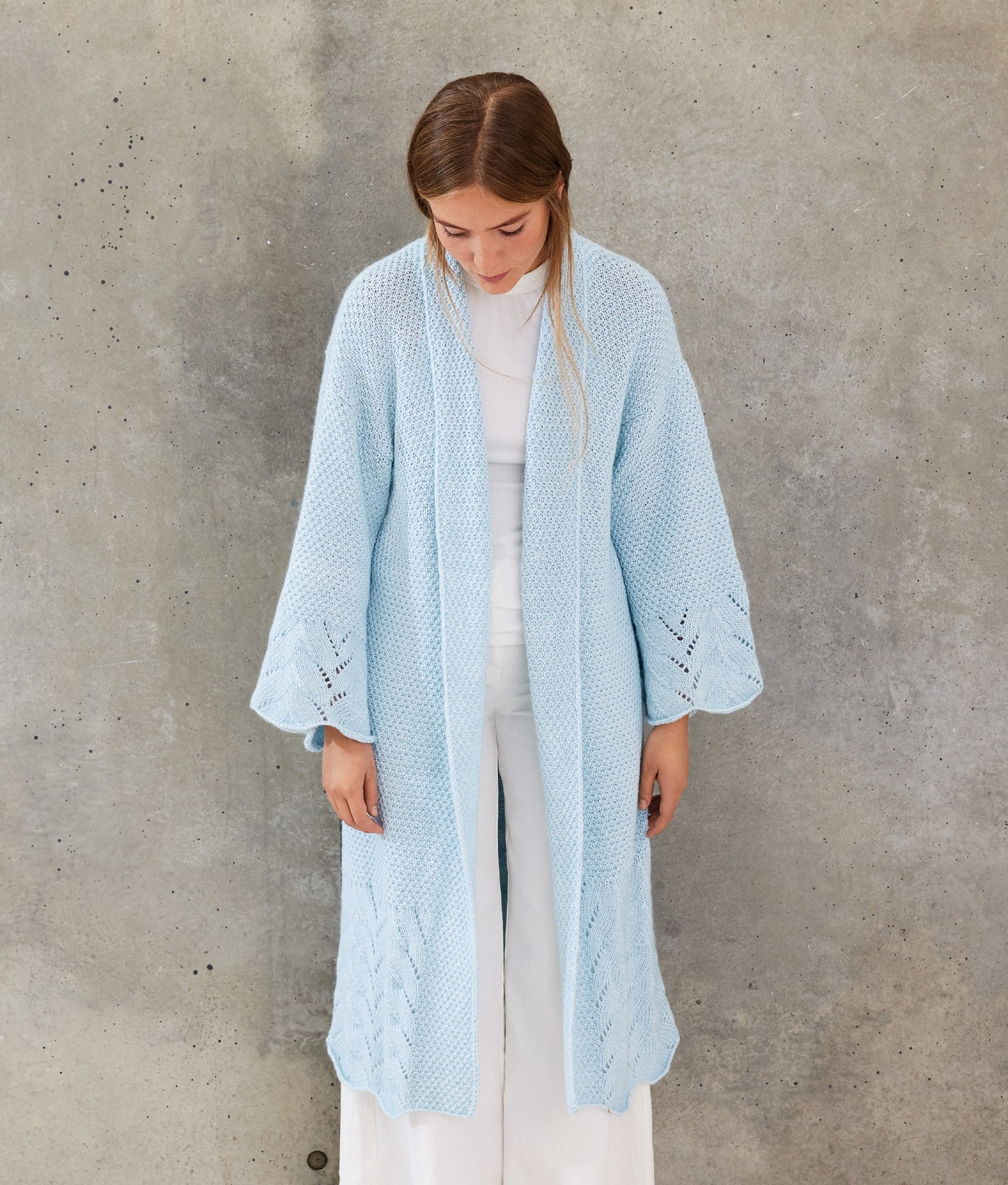 MANTEL · SUMMER SOFTNESS