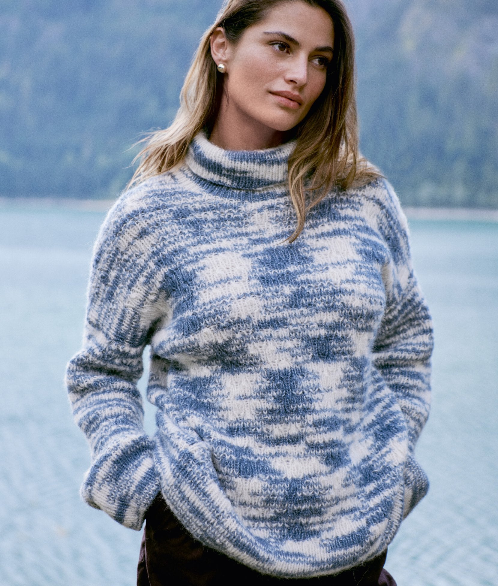 ROLLKRAGENPULLOVER · NATURAL ALPACA PELO