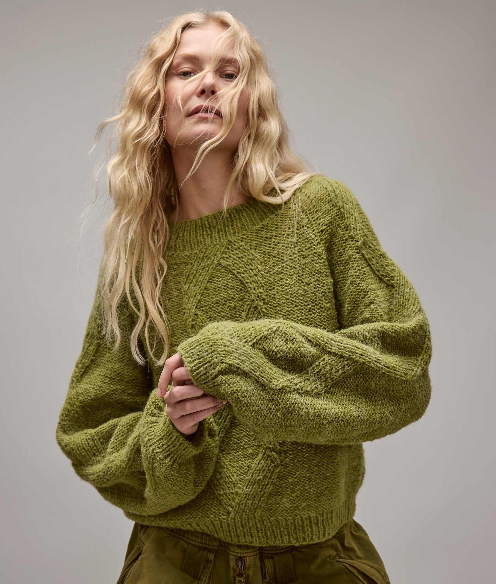 RAGLAN-PULLOVER · NEBBIA