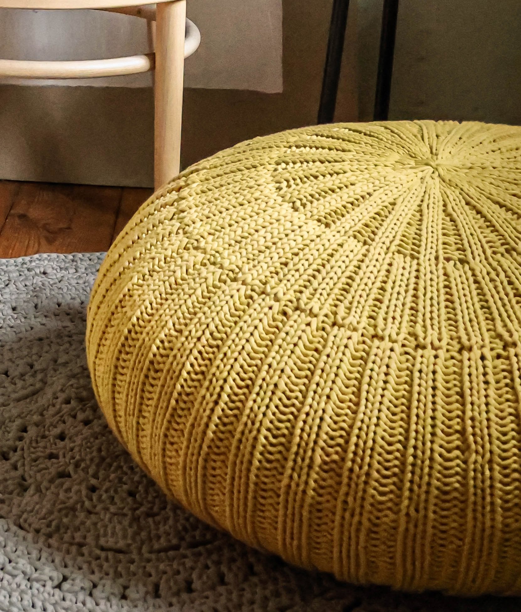 BODEN-POUF · THE TUBE