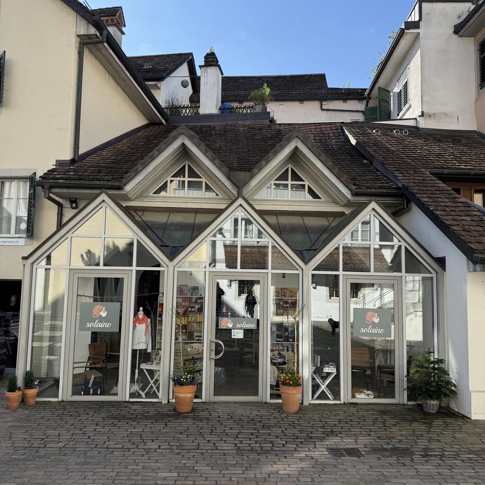 solaine Wollladen Solothurn – Ladenfront im Vigierhof